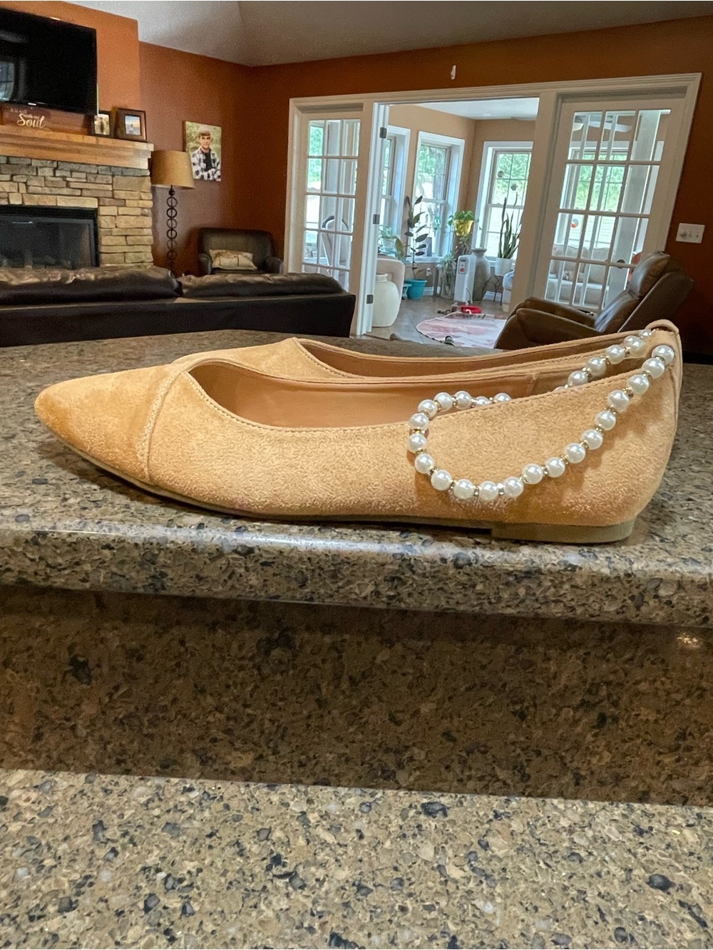 Sophia Taylor Selena Sz 10 Removable Pearl-Accent Strap Suede Pointed Flats Tan